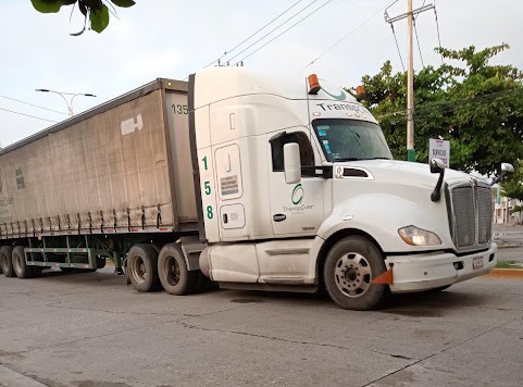 Mayor seguridad en carreteras federales del municipio de Carmen para evitar rapiñas de mercancías