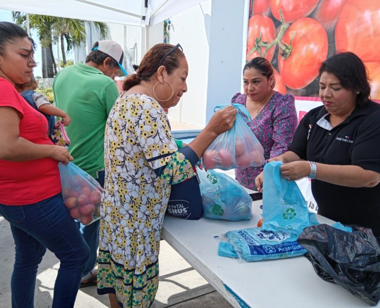 Productores agrícolas buscan liberarse de “los coyotes”