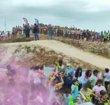 Carmelitas viven martes de pintadera del carnaval 2024