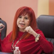 Layda Sansores viaja en jet privado a Cancún para la reunión de Gobernadores