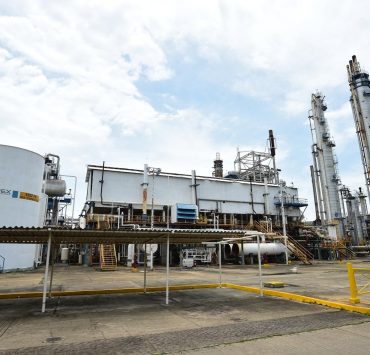 Proyecta PEMEX cerrar el año con alza de 145% en producción de fertilizantes