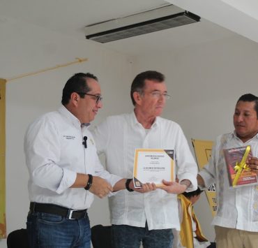 Padilla Sierra dejó el Comité Directivo Municipal del PRD de Ciudad del Carmen