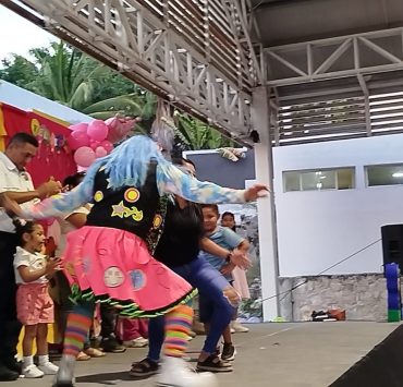 Policías de Campeche celebran