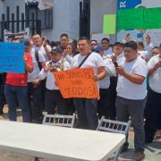 Continúan en su lucha