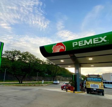 Ventas internas de gasolinas rebasan el millón de barriles diarios