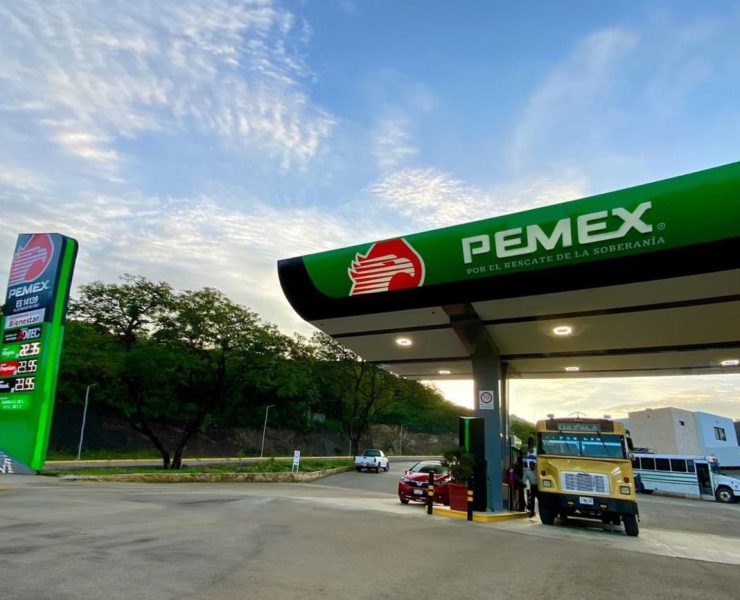 Ventas internas de gasolinas rebasan el millón de barriles diarios