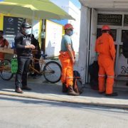 Cierran empresas por falta de liquidez