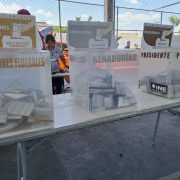 Con demoras de hasta dos