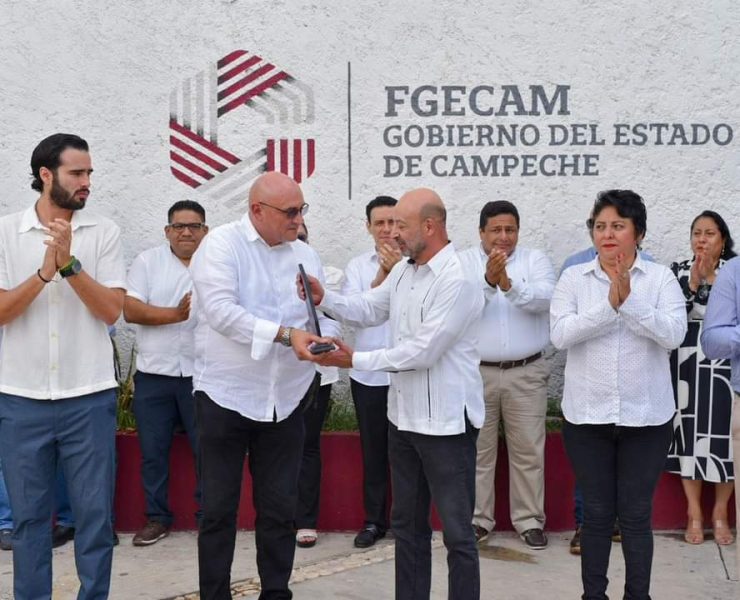 Fiscal de Campeche deja
