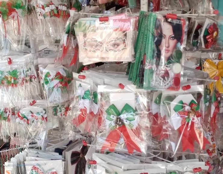 Comerciantes de artículos alusivos al mes patrio reportan pocas ventas