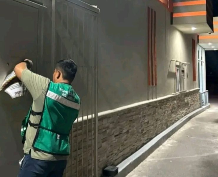 Cadenas comerciales incumplen con el reglamento de medio ambiente