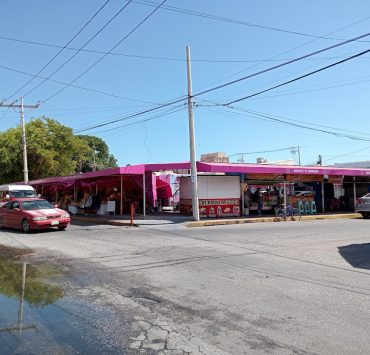 Cinco personas se sienten dueños del mercadito “El Tamarindo”