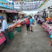 Tianguis alusivo al Día de Muertos