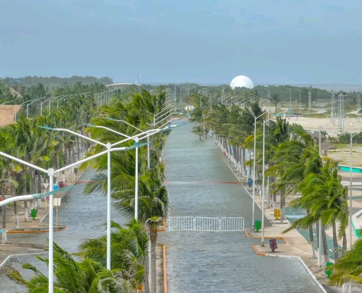 Milton deja inundaciones en colonias de Ciudad del Carmen