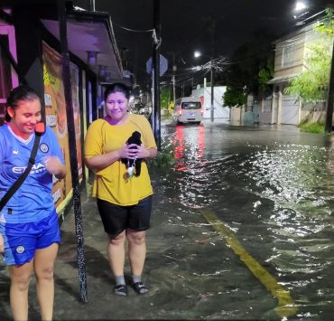 Tormenta Tropical Sara deja a Ciudad del Carmen bajo el agua