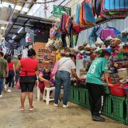 Algunos comercios en riesgo de perder sus patrimonios