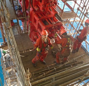 Pemex aún no paga a empresas carmelitas