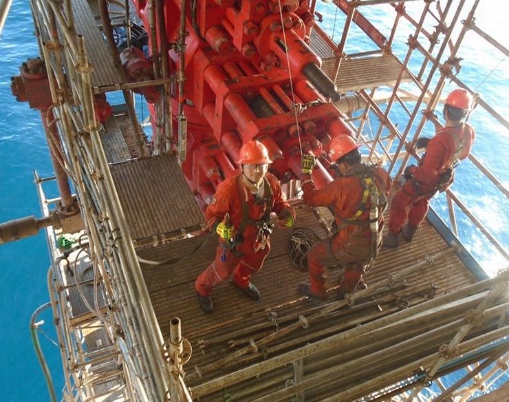 Pemex aún no paga a empresas carmelitas