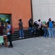 Protestan universitarios de la Unacar por aumento a aranceles