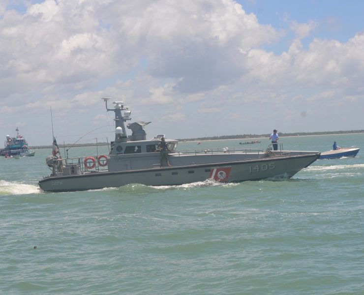 Vigilancia marina emprende cacería contra pescadores ribereños