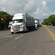 Carreteras del municipio del Carmen saturadas