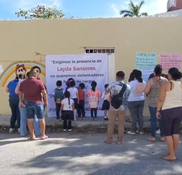 Piden destitución de directora del Jardín de Niños Arturo Shields