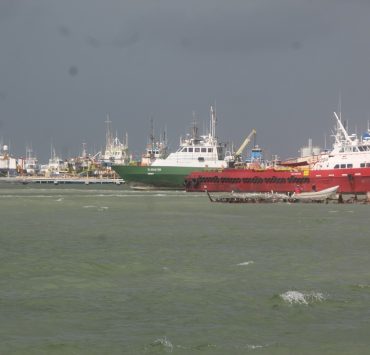 Empresarios de Ciudad del Carmen esperan pago de Pemex