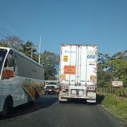 Reparación de la carretera de Atasta agiliza el tráfico vehicular