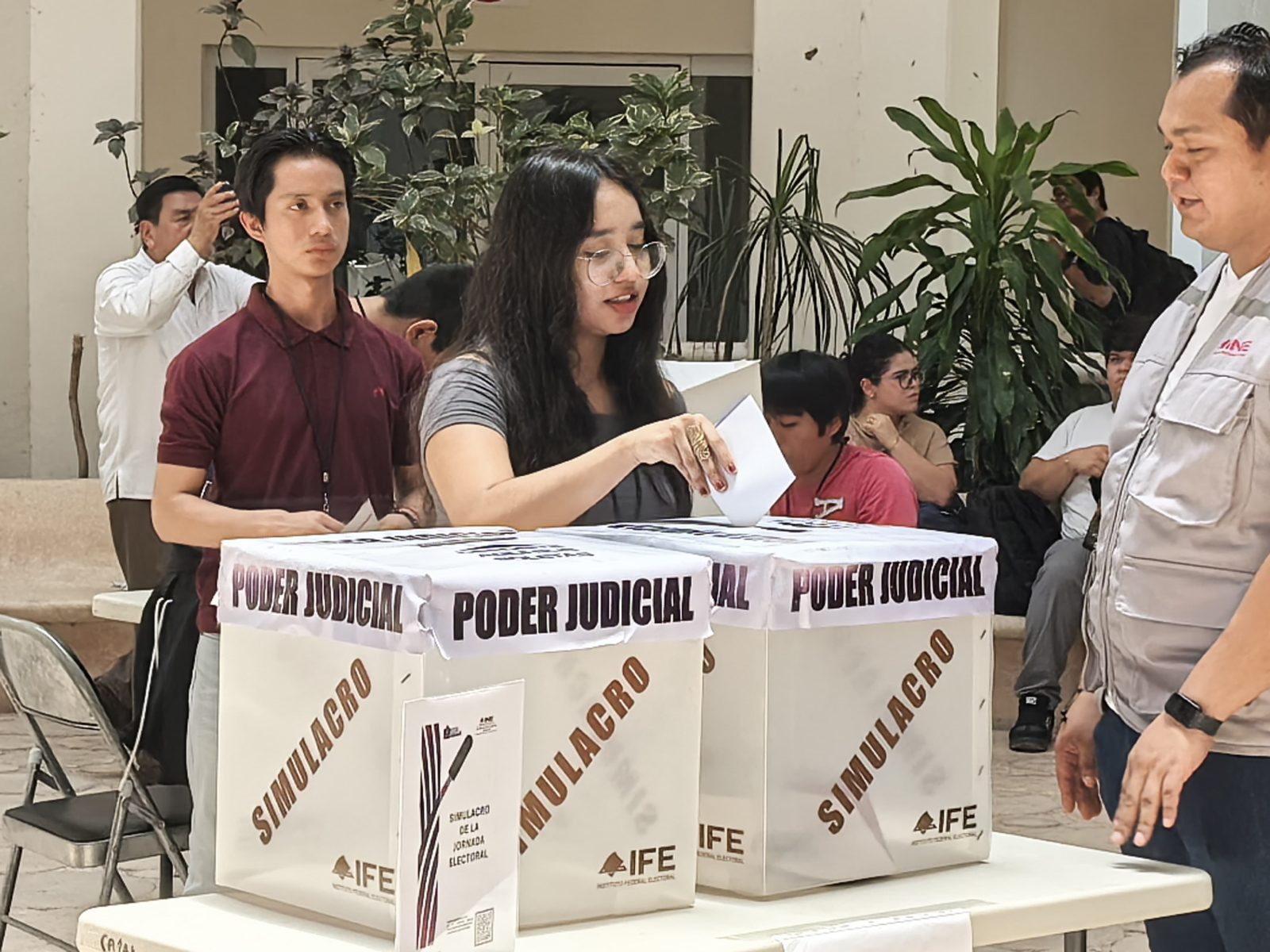 Simulacro de votación del Poder Judicial en Ciudad del Carmen