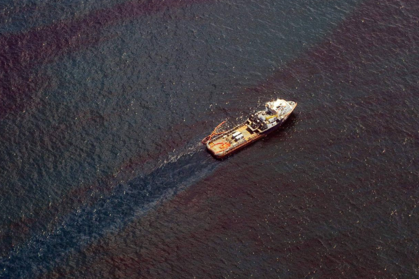 Ambientalistas identifican posible origen de fuga de hidrocarburo