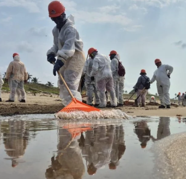 Recolectan 700 toneladas de hidrocarburo derramado