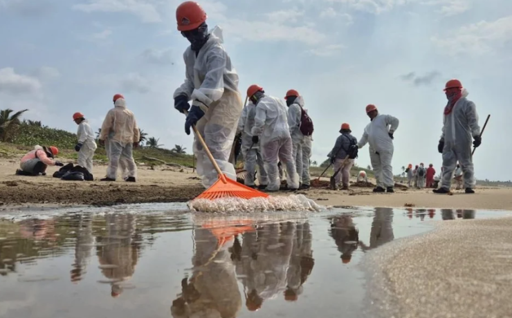 Recolectan 700 toneladas de hidrocarburo derramado