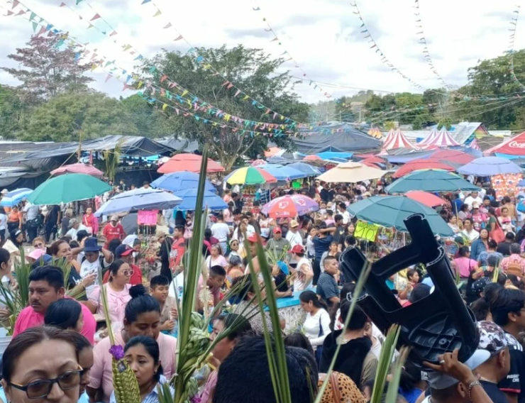 Miles de personas llegan para venerar a la Virgen Dolorosa en Champotón