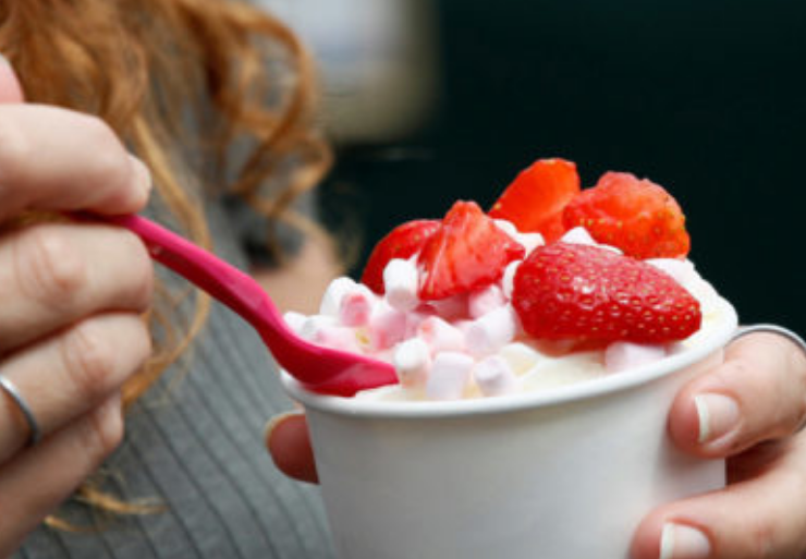 Fresas con crema desatan polémica en Campeche