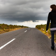 Una joven pide apoyo para volver a casa, Ciudad del Carmen