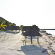 Descartan privatización de Playa Bonita en Campeche