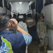 Operativo en penal de Kobén deja decomisos de dinero y objetos prohibidos