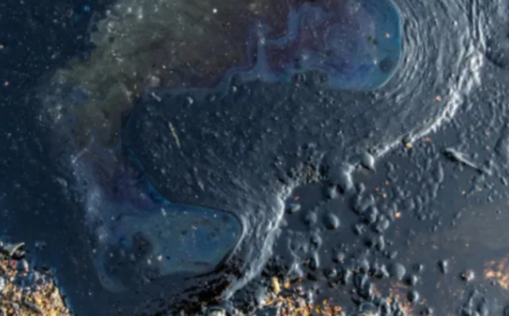 Pescadores acusan que derrame de crudo dañó redes robaleras