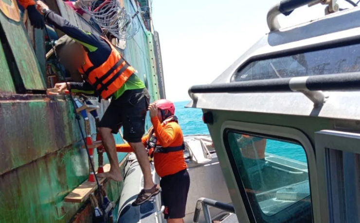 Marina rescata a cinco náufragos en Ciudad del Carmen