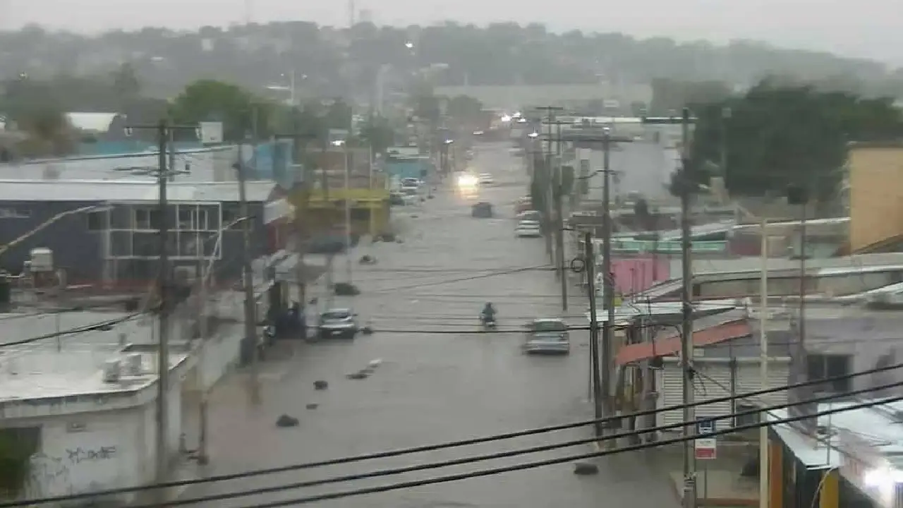 Campeche se encuentra inundado por lluvias intensas