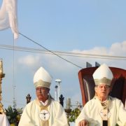 Monseñor recibe el "Báculo del Pueblo": Impacto total en Campeche