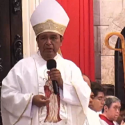 El nuevo obispo arranca con un mensaje para las familias