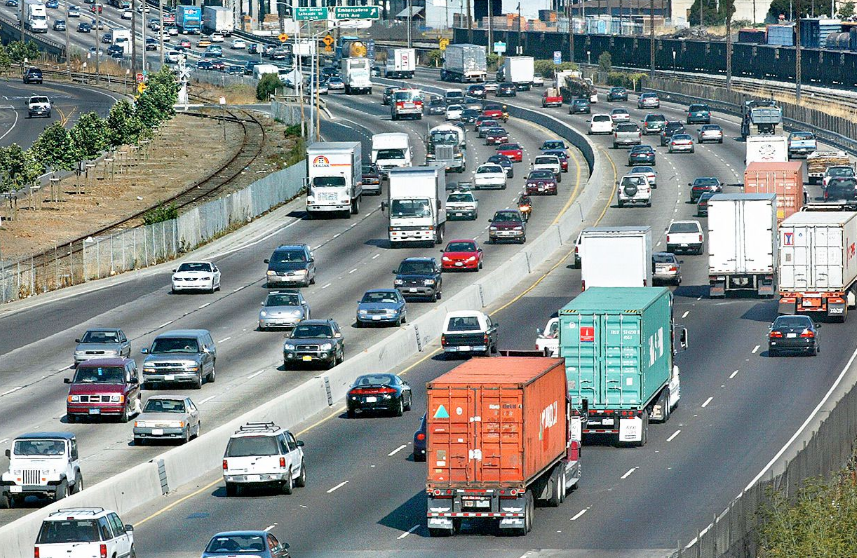 Conductores campechanos buscan evitar multas y sanciones