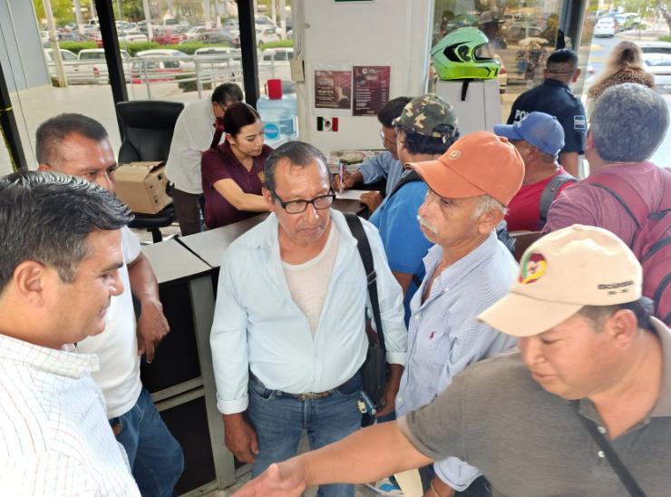 Campesinos exigen caminos sacacosechas urgentes