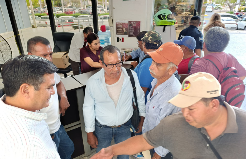 Campesinos exigen caminos sacacosechas urgentes