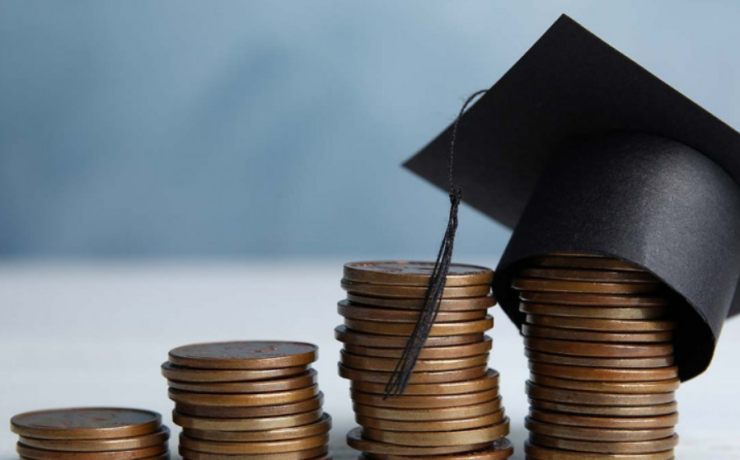 Las deserciones universitarias disminuyen gracias a becas