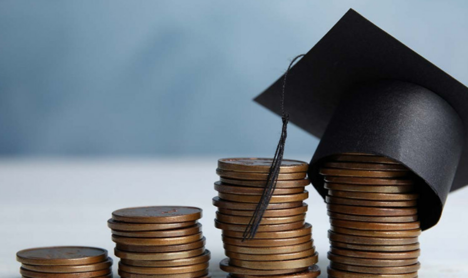 Las deserciones universitarias disminuyen gracias a becas