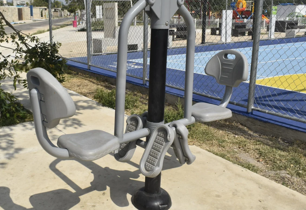 Ciudadanos cuestionan costos de ejercitadores urbanos
