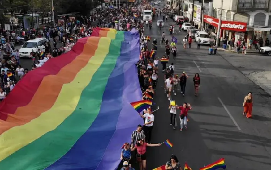 Comunidad LGBT+ y ciudadanos participarán en la movilización