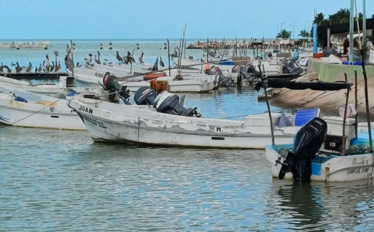 Marineros sorprendidos por intensa tormenta en Campeche
